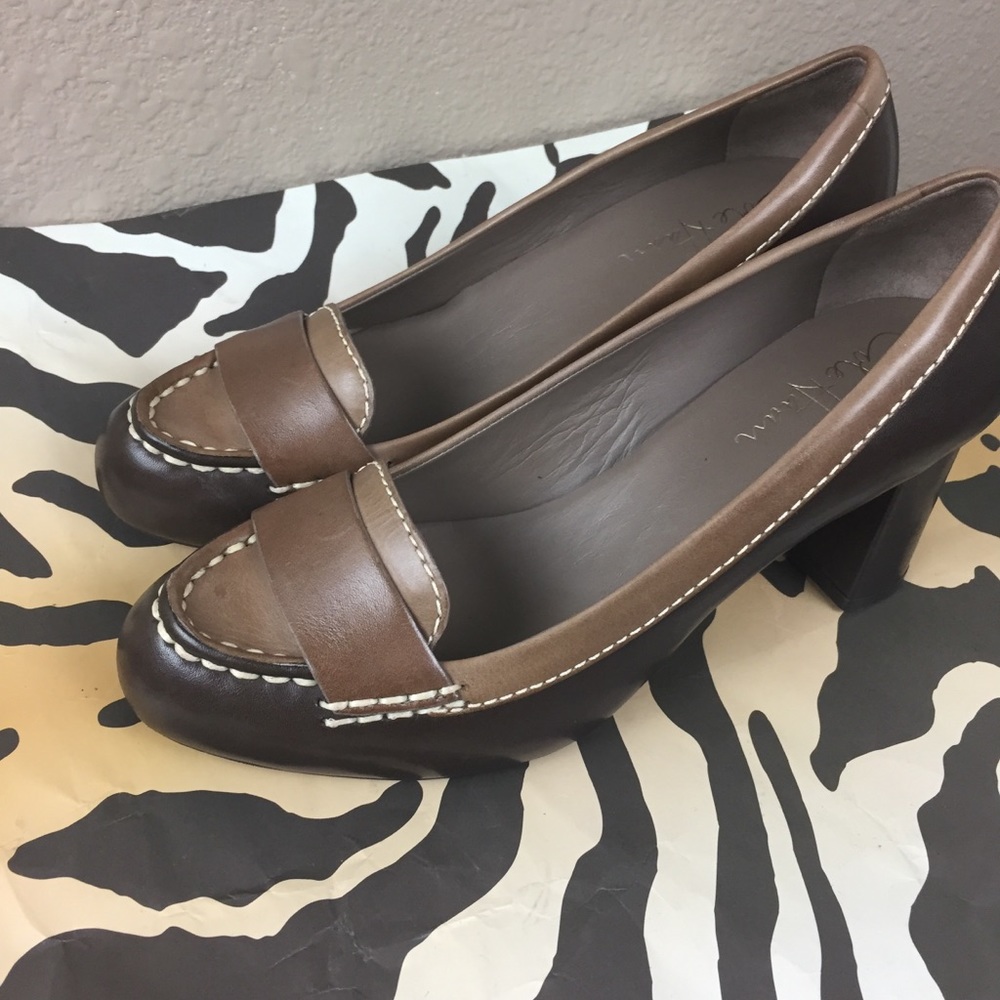 Cole Haan tan and brown leather heels size 7.5